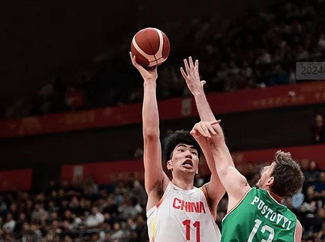 精彩的球员个人表现成全队亮点 精彩的球员个人表现成全队亮点