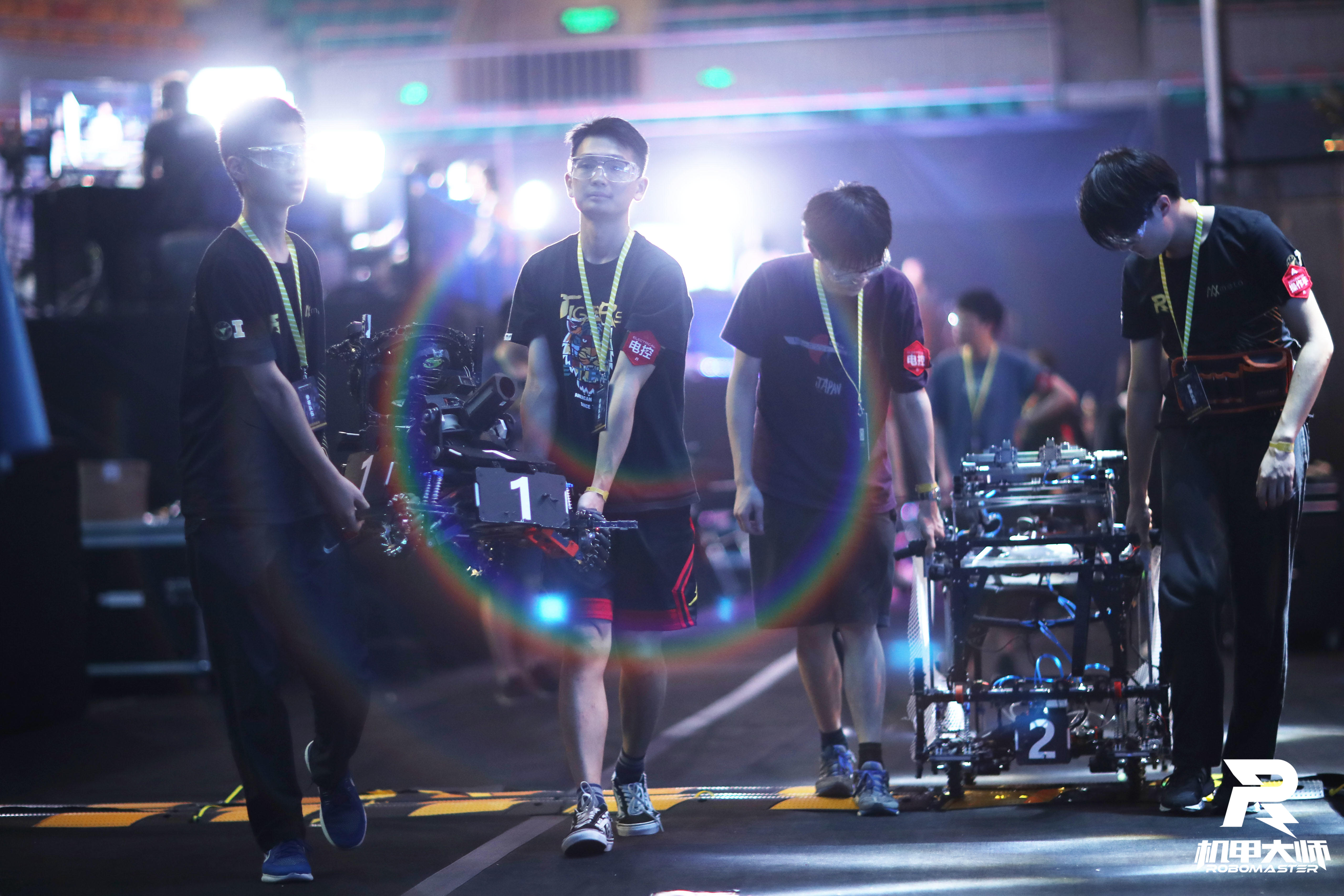 迪尼之战告捷,夺得宝贵三分 迪尼之战告捷,夺得宝贵三分