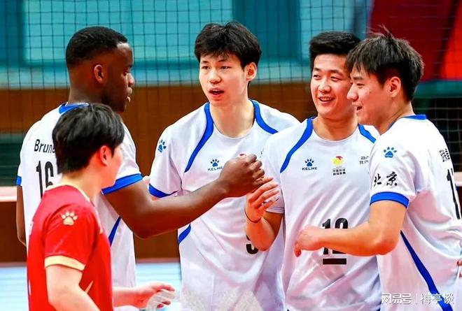 上海队团结一心,攻守俱佳取得连胜 上海队团结一心,攻守俱佳取得连胜