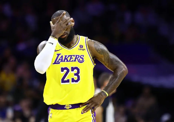 热火雪藏实力,湖人遭遇惊险逆转 热火雪藏实力,湖人遭遇惊险逆转