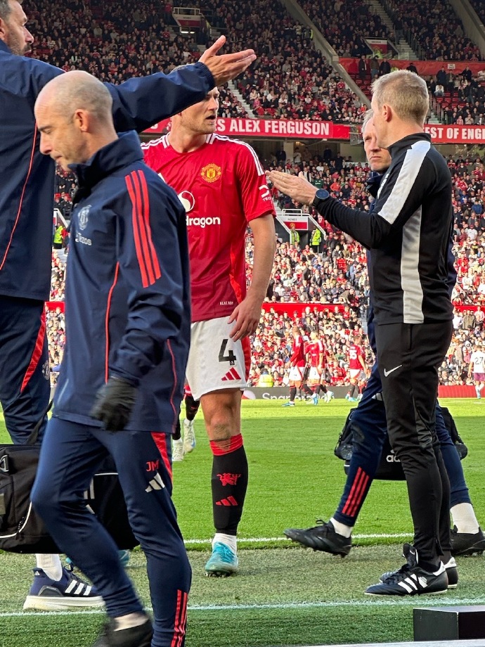 主场最后失利时刻,保级球队欲哀欲喜之间 主场最后失利时刻,保级球队欲哀欲喜之间