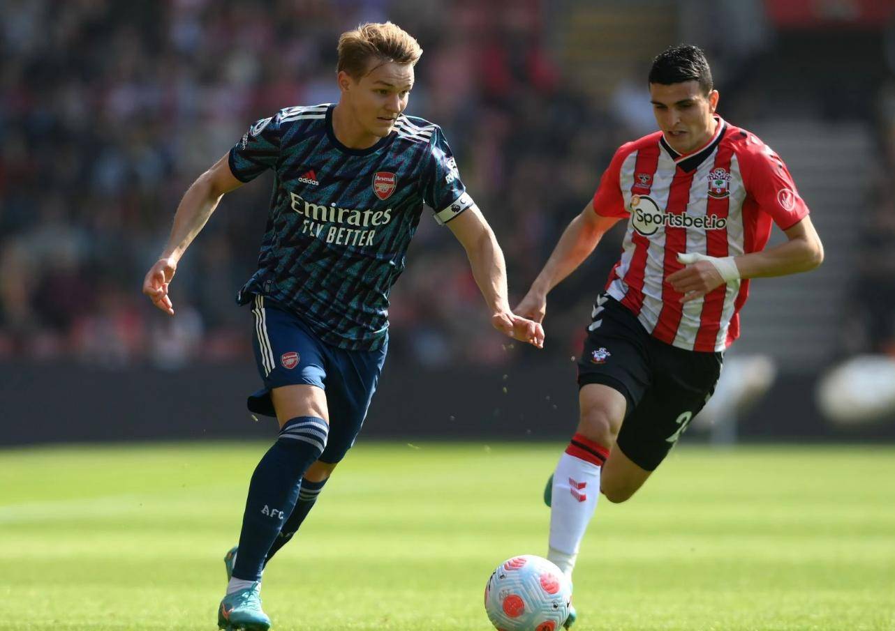 南安普顿主场迎战阿森纳:绿军团冀挽颓势 南安普顿主场迎战阿森纳:绿军团冀挽颓势