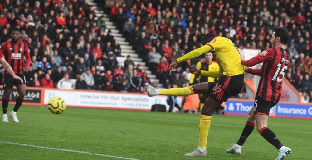 沃特福德遭遇连败,降级区逼近 沃特福德遭遇连败,降级区逼近