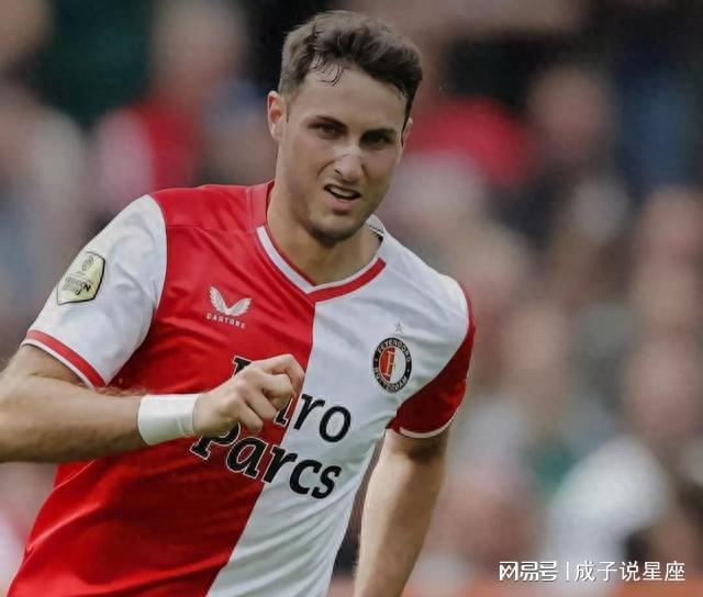 阿贾克斯惊险胜利,继续领跑荷甲积分榜 阿贾克斯惊险胜利,继续领跑荷甲积分榜