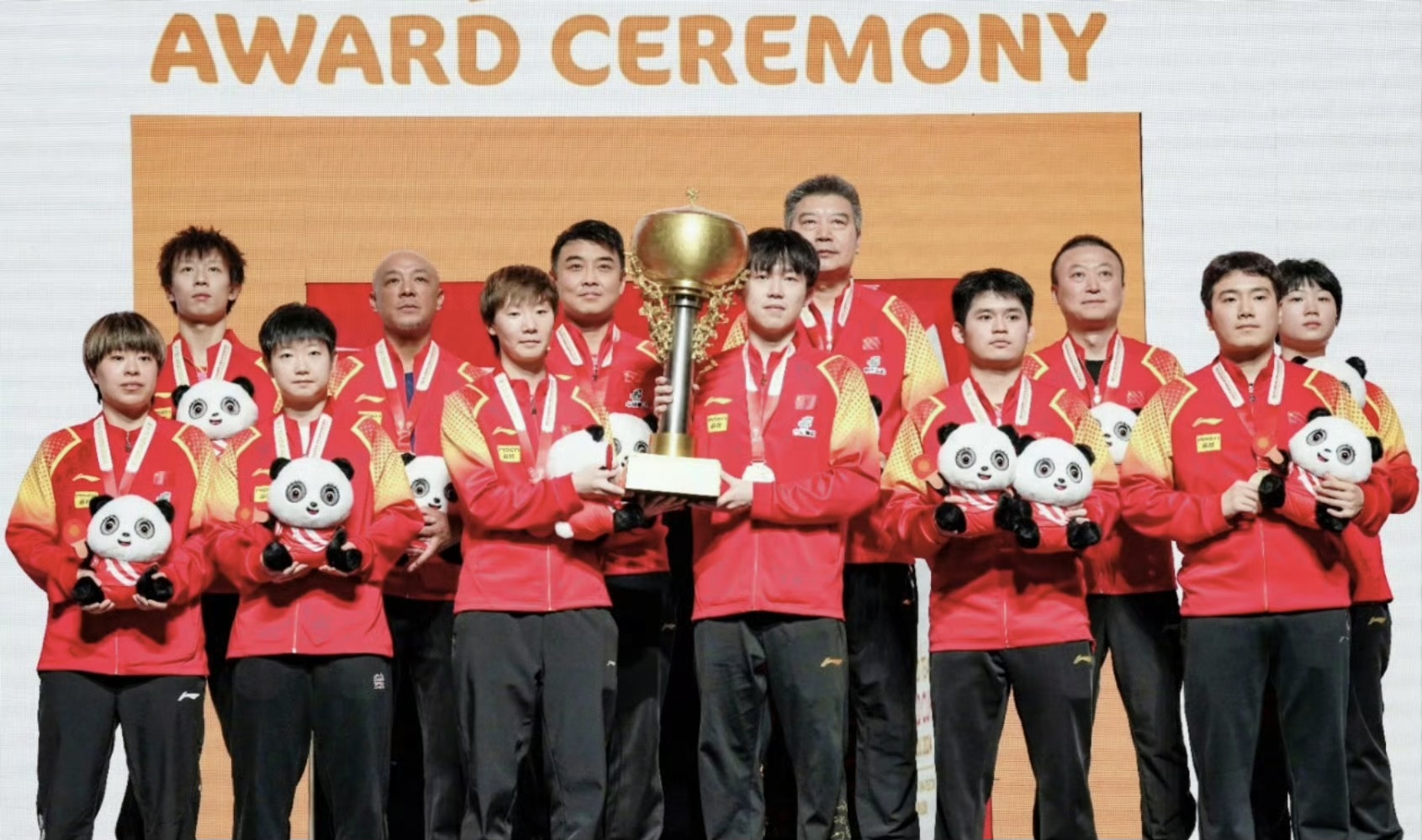 全队团结一心,战胜对手力争晋级 全队团结一心,战胜对手力争晋级