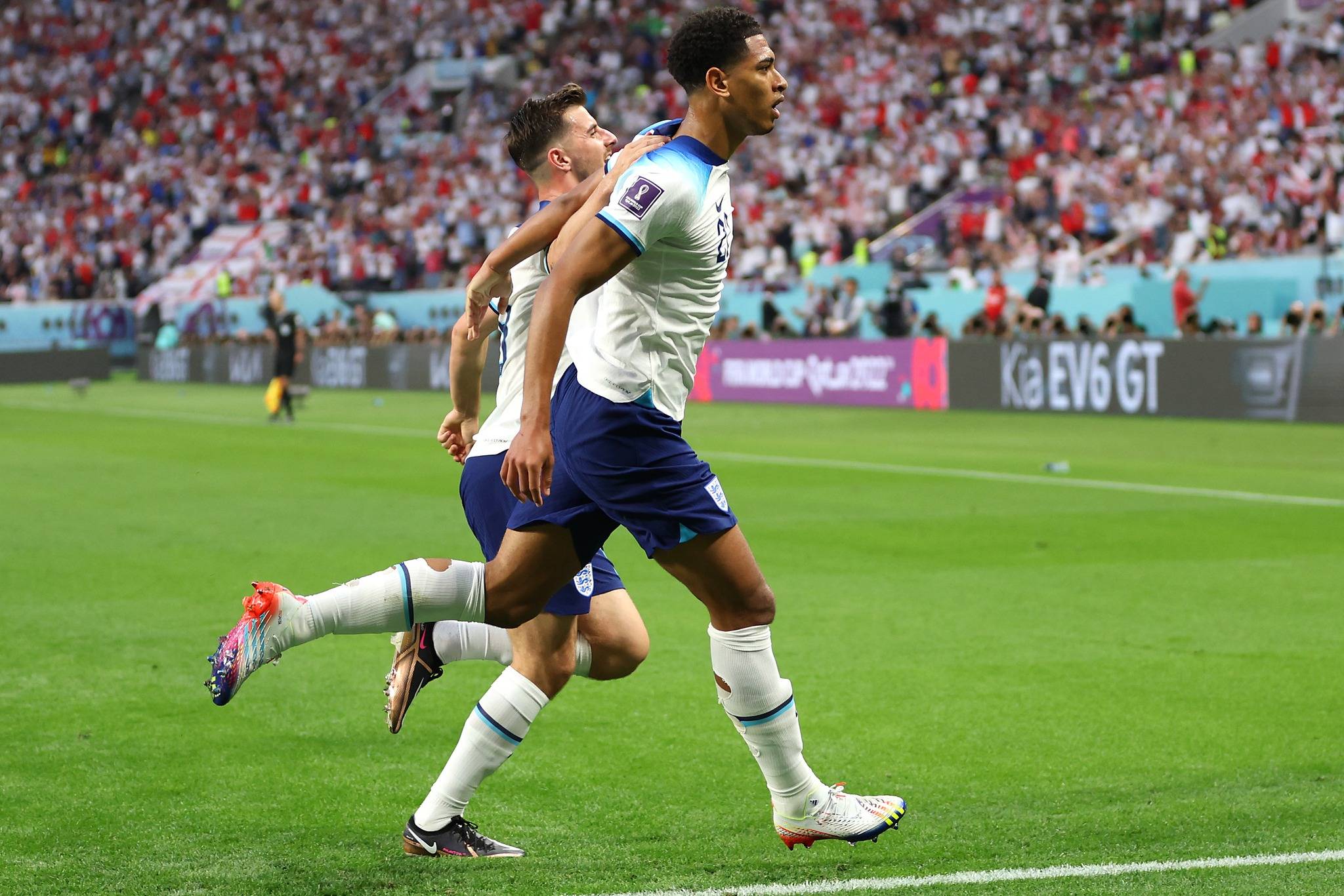 欧预赛强队对决如火如荼,胜负难以预测 欧预赛强队对决如火如荼,胜负难以预测