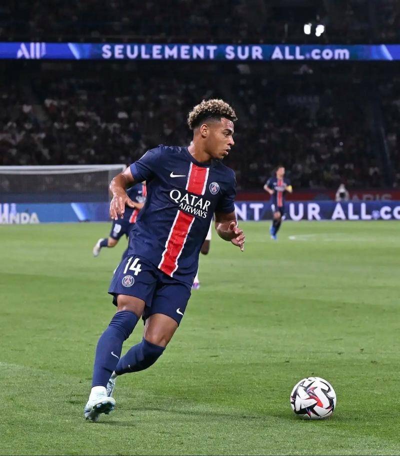 圣埃蒂安队遭遇困境,连续告负 圣埃蒂安队遭遇困境,连续告负