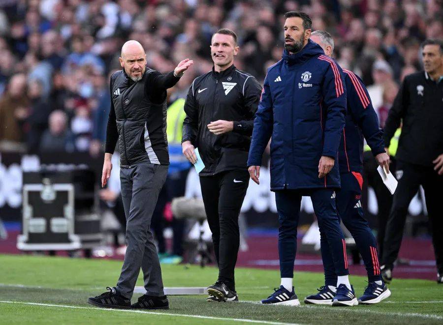 曼联客场不败,排名略有上升 曼联客场不败,排名略有上升