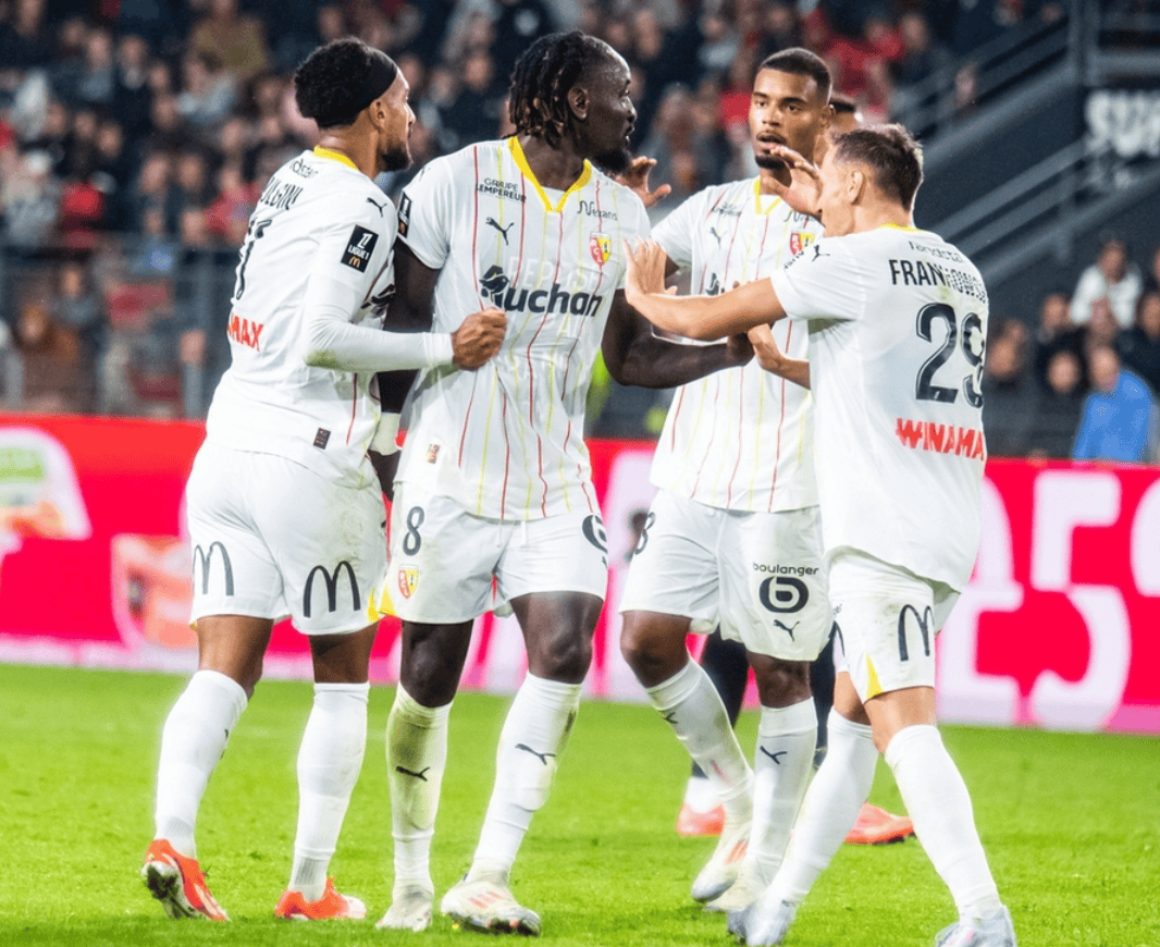 兰斯迎战雷恩的比赛异常激烈 兰斯迎战雷恩的比赛异常激烈