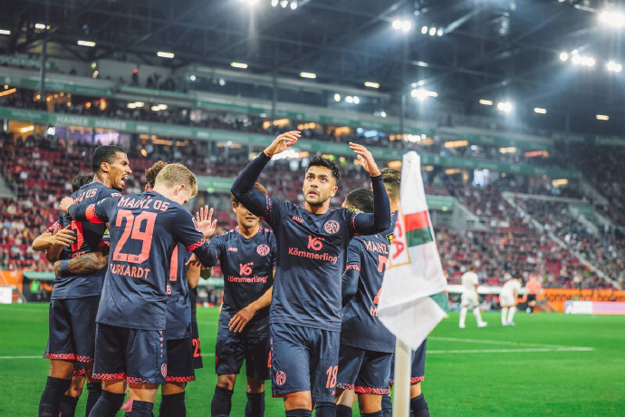 法兰克福客场战平,球队整体实力有提升 法兰克福客场战平,球队整体实力有提升