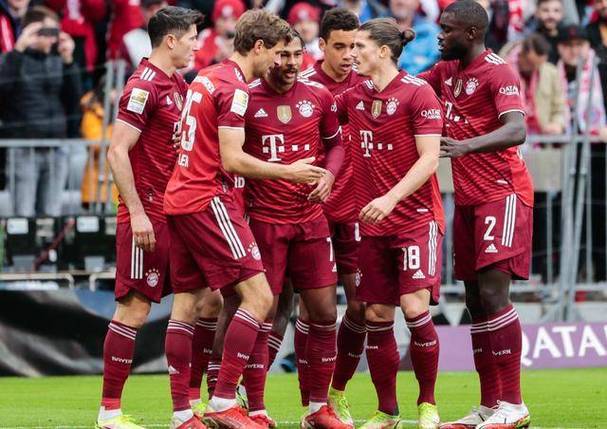 拜仁慕尼黑卫冕欧冠冠军,主场告捷追梦之旅 拜仁慕尼黑卫冕欧冠冠军,主场告捷追梦之旅