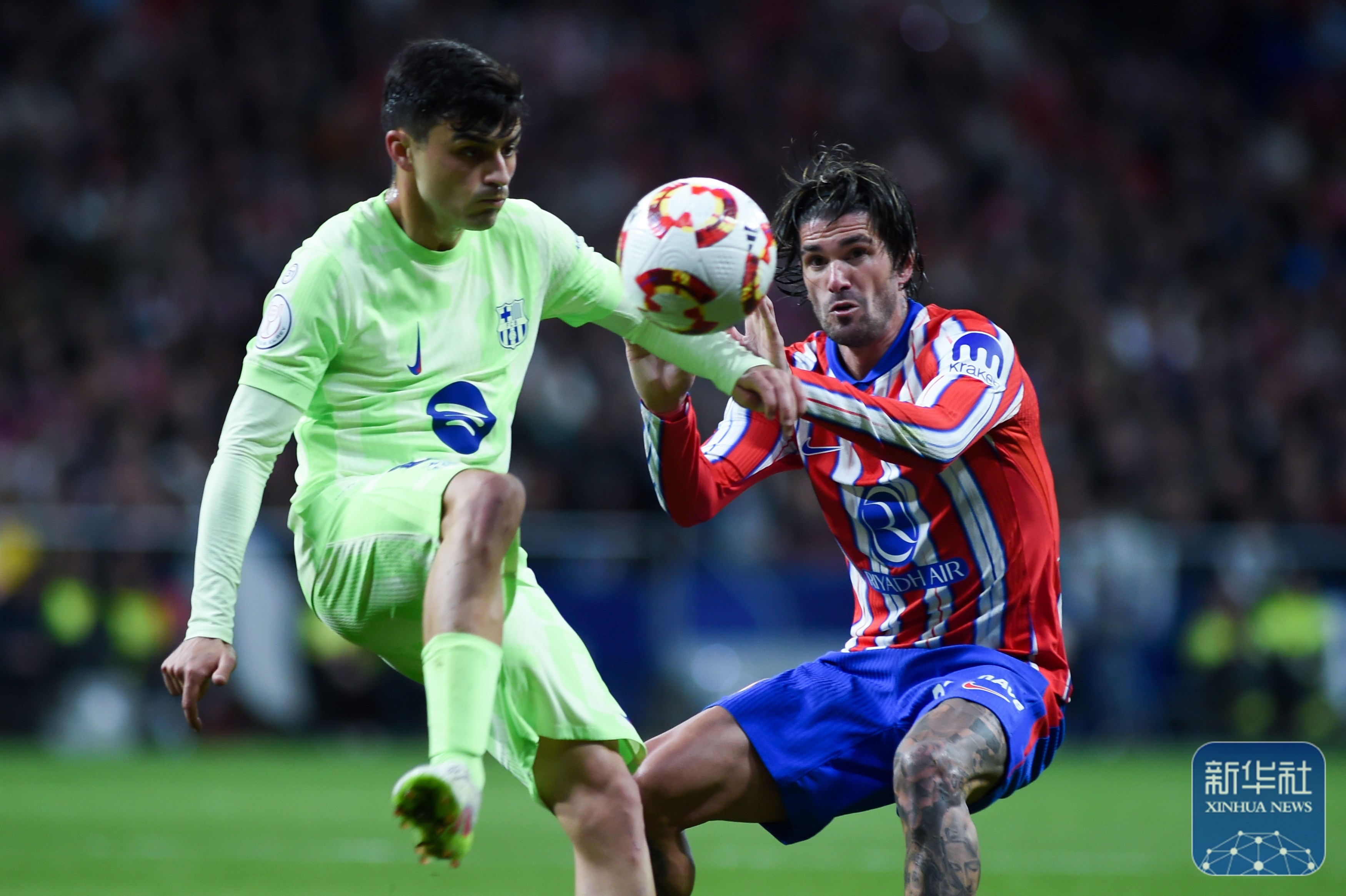 西班牙胜出希腊,晋级前景乐观 西班牙胜出希腊,晋级前景乐观