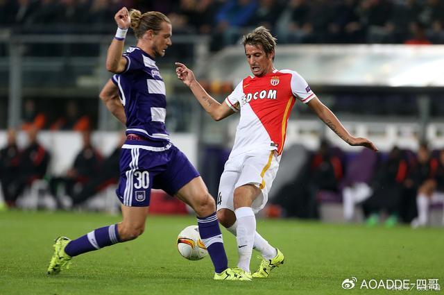 巴黎主场失利,积分榜略有下滑 巴黎主场失利,积分榜略有下滑