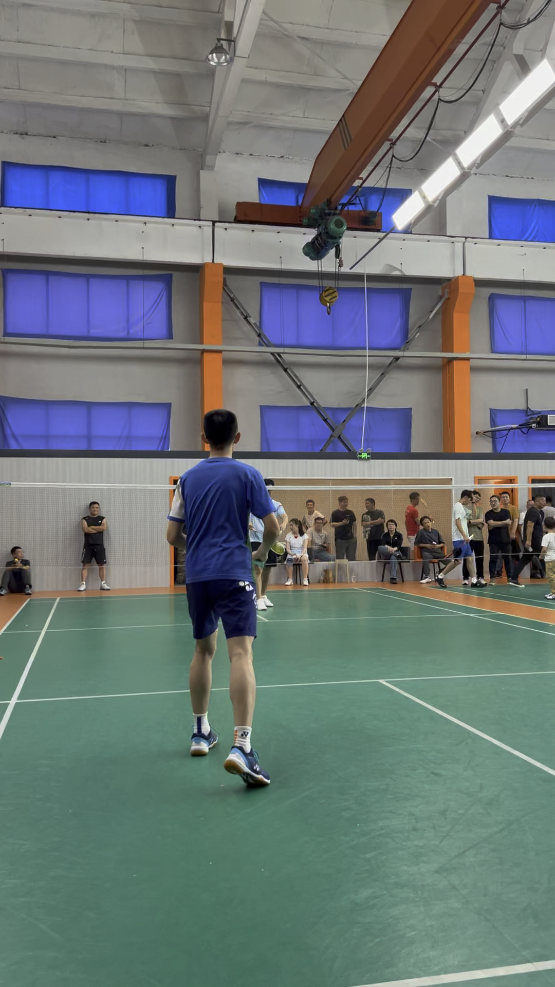 羽毛球比赛精彩连连,技艺高超 羽毛球比赛精彩连连,技艺高超