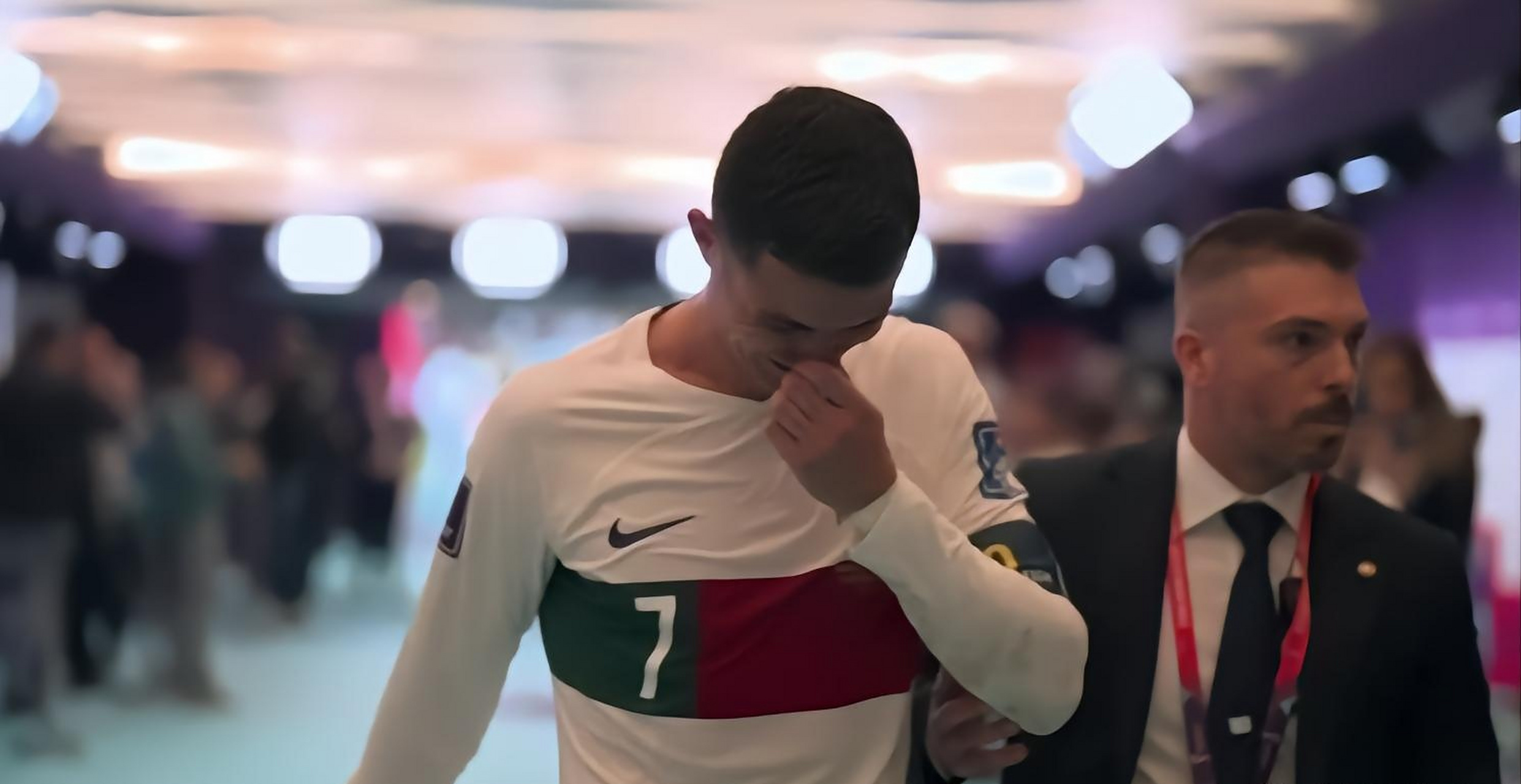 摩洛哥队奏凯震撼欧洲杯，送走对手告捷