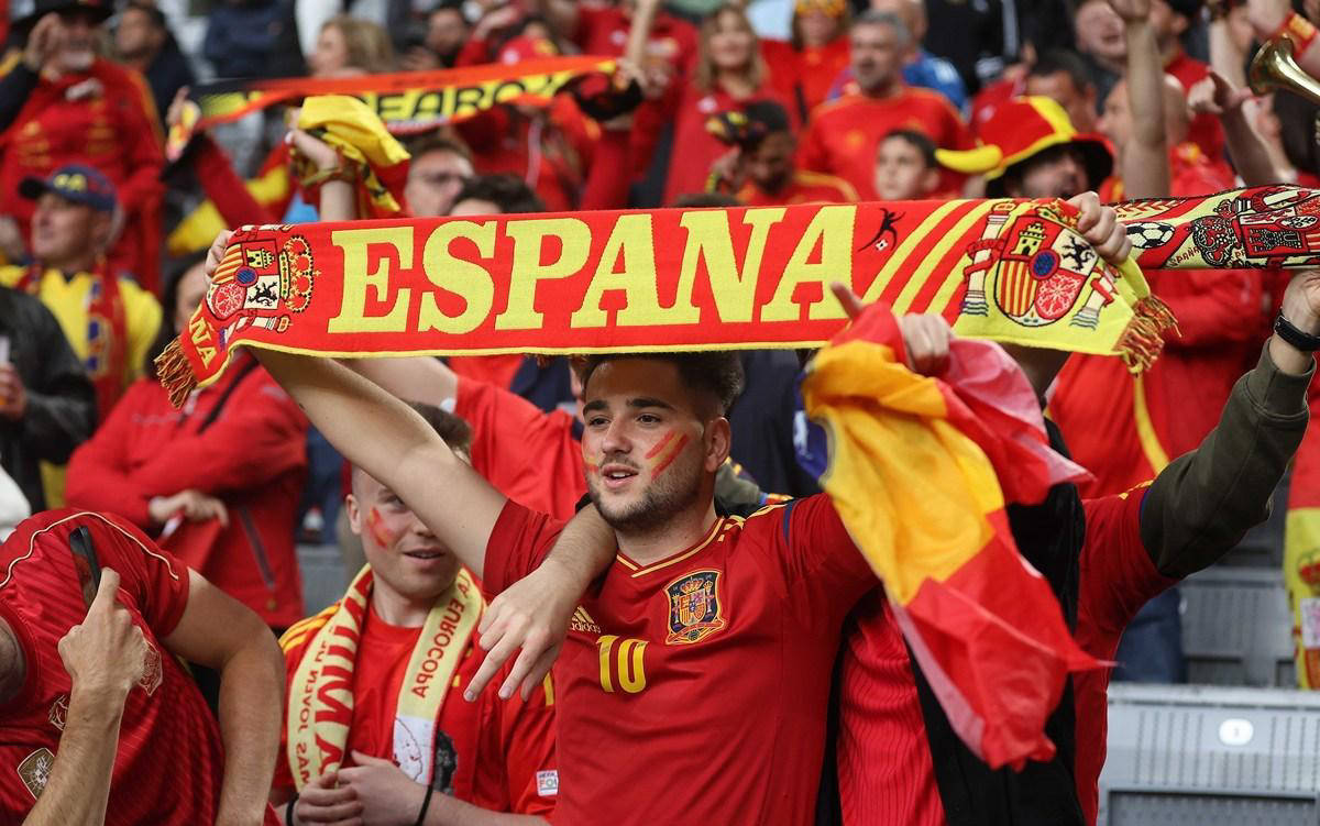 斯洛伐克球队失利尴尬,遗憾告终 斯洛伐克球队失利尴尬,遗憾告终