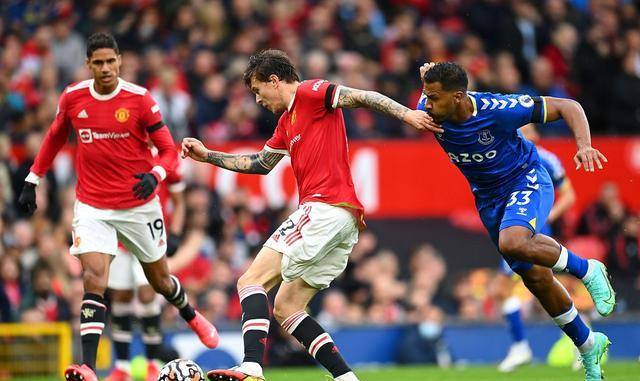 亚眠主场不敌对手,积分榜上节节后退 亚眠主场不敌对手,积分榜上节节后退