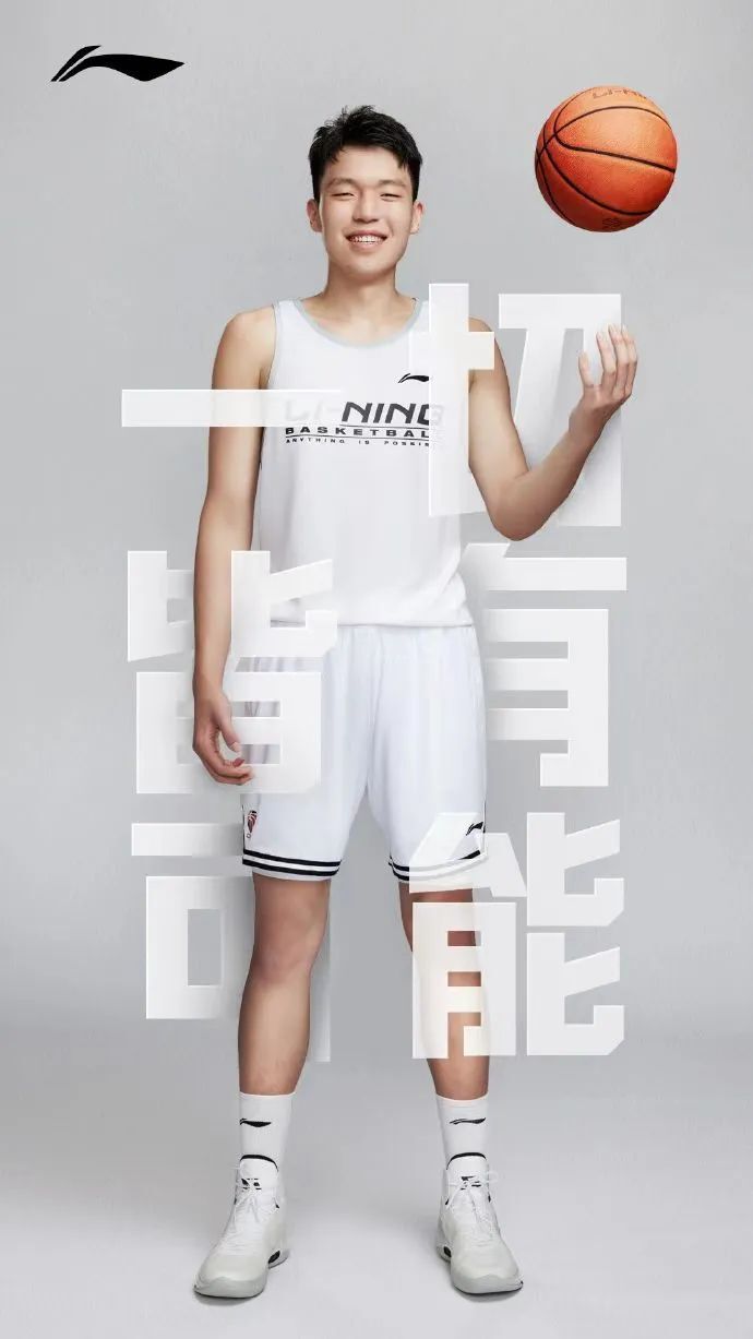 老鹰队锋线表现出色,稳扎稳打 老鹰队锋线表现出色,稳扎稳打