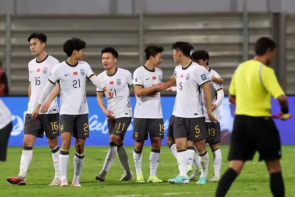 欧预赛比赛激励全队备战,球员团结协作冲击胜利 欧预赛比赛激励全队备战,球员团结协作冲击胜利