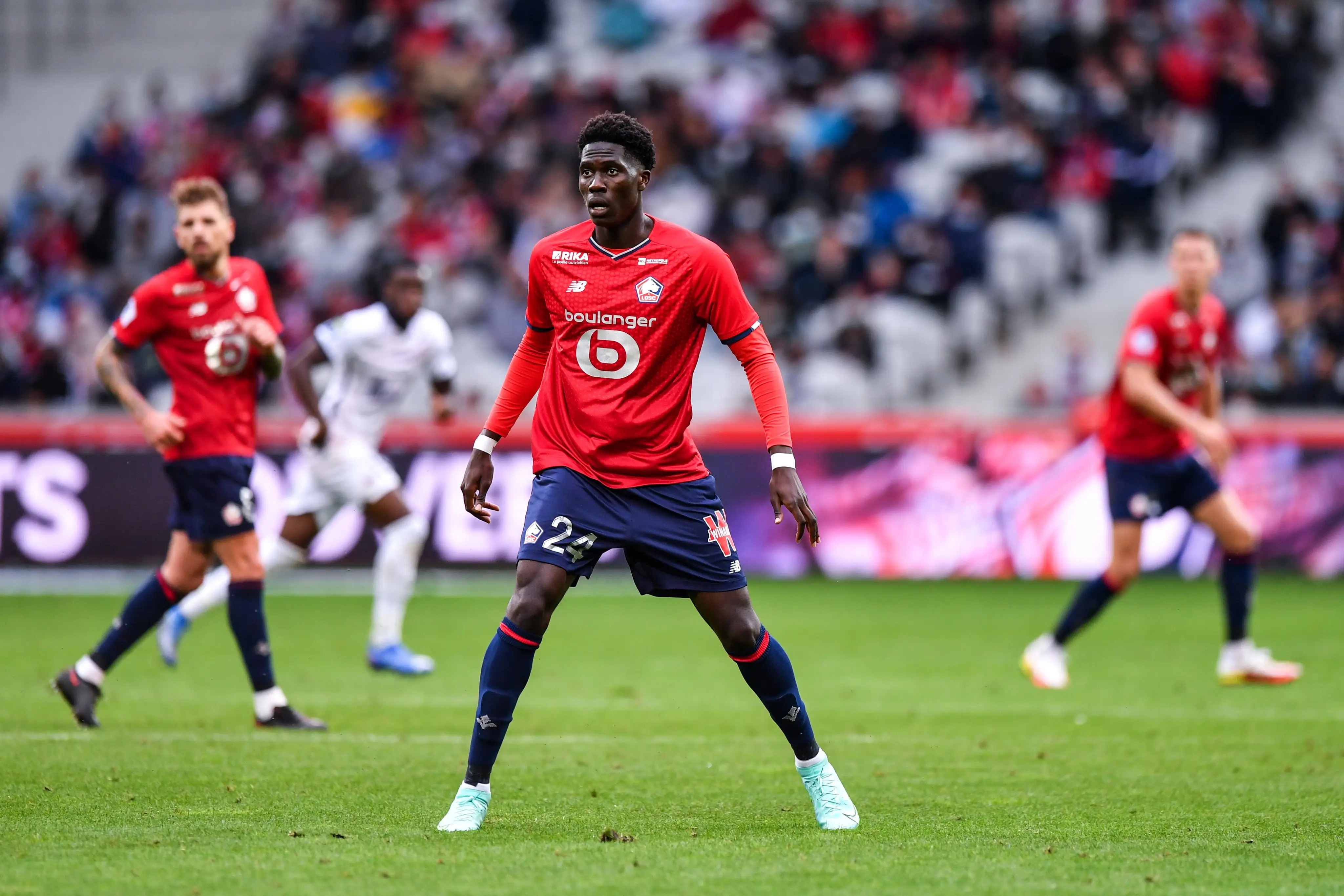 贝尔格莱德红星球员成功登陆法甲赛场 贝尔格莱德红星球员成功登陆法甲赛场