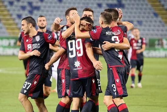 爱体育官方网站-意大利劲旅擒敌晋级，尤文图斯赢得关键胜利！